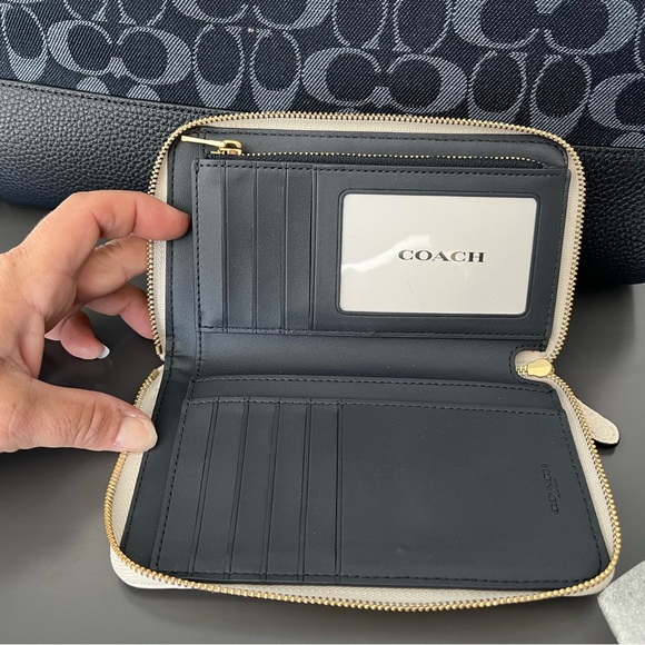 Coach wallet - Picture 4 of 5